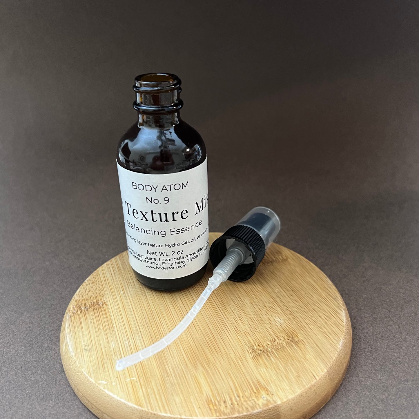 lightweight facial essence mist for daily skin balancing and hydration routine
