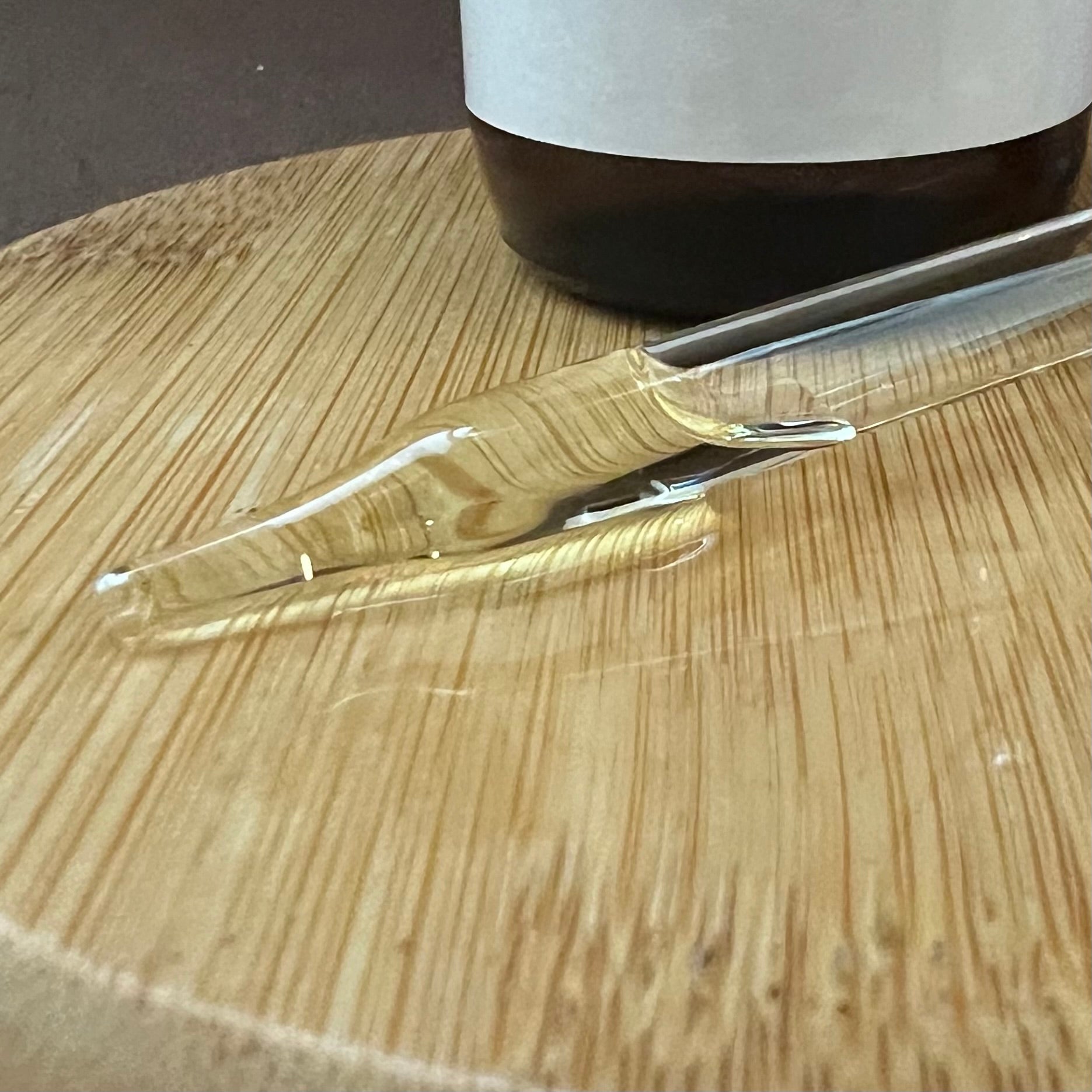 anti frizz hair oil for dry dull hair with natural shine effect