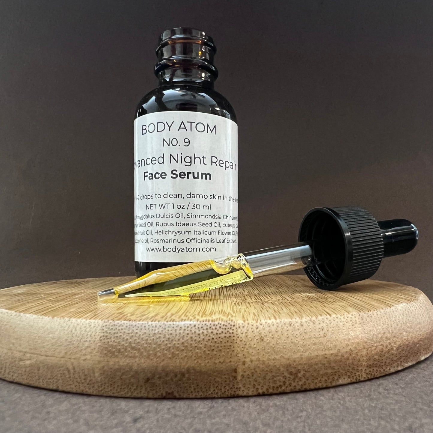 hydrating overnight serum for dry and sensitive skin with visible glow effect